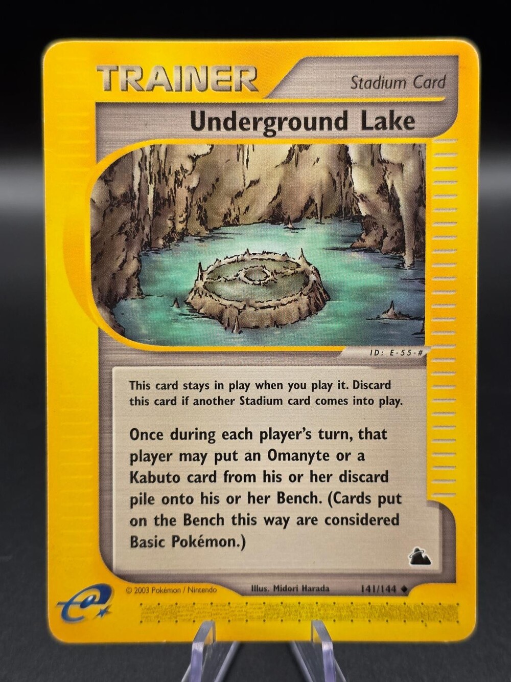 Underground Lake 141/144 Uncommon Skyridge Pokemon Lightly Played
